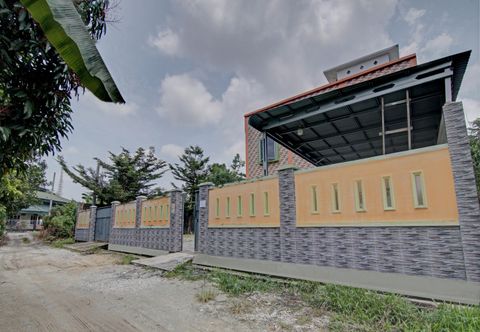 Exterior Hotel O Celine Home Syariah