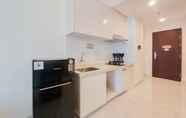Common Space 5 Homey Living and Comfortable 2BR at Sky House BSD Apartment By Travelio