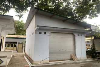 Exterior 4 OYO Life Kos Bu Luh Mangku