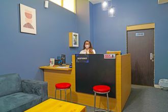 大堂 4 Capital O 92649 Jarrdin Apartment By Glory