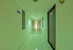 大堂 4 Capital O 92649 Jarrdin Apartment By Glory