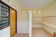 Common Space OYO Life  92953 Nirmala Kost