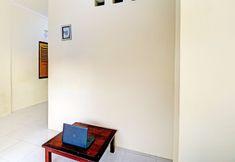 Lobby 4 OYO Life 92953 Nirmala Kost