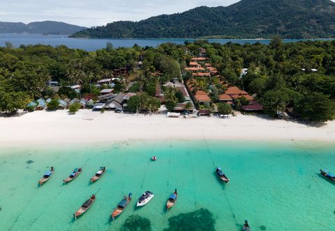 Nearby View and Attractions Chareena Garden