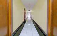 Lobby 4 OYO Life 92949 Apartemen Gateway Cicadas By Qq Rent