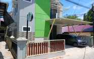 Exterior 6 OYO 93085 Homy Stay Syariah