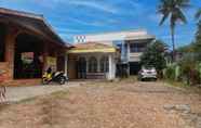 Luar Bangunan 3 SPOT ON 93115 Arizona Homestay