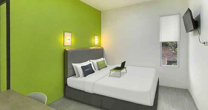 Bedroom Urbanview Don Juan Pondok Gede