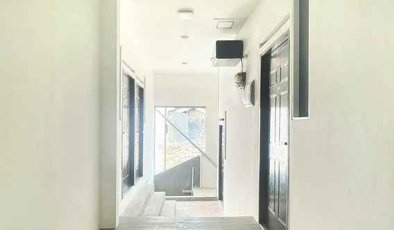 Lobby 2 Urbanview Don Juan Pondok Gede