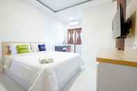 Kamar Tidur Urbanview Hotel Syariah The Ragunan Residence