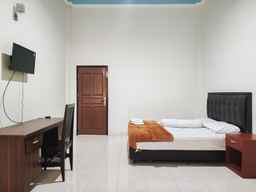 RedDoorz Plus Syariah near Simpang Rimbo Jambi, USD 18.05