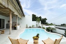 Kolam Renang Lamerica villas