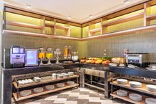 Swimming Pool Best Western Click Sathorn 11