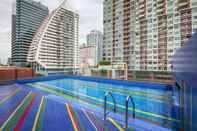 Swimming Pool Best Western Click Sathorn 11