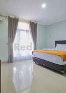 BEDROOM Semeru Guest House Mitra RedDoorz