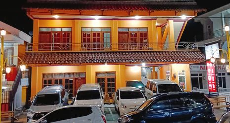 ロビー 2 Harmadha Handini Sarangan