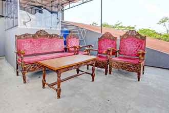 Lobi 4 Capital O 93116 Srawung Family Homestay Syariah