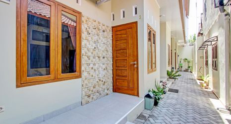 Lobi 2 Capital O 93116 Srawung Family Homestay Syariah