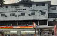 Exterior 2 OYO 93104 Barak Tambunan 