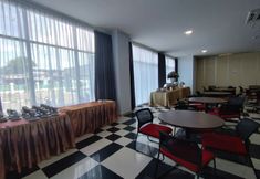 Restaurant 5 Hotel Sutha Inn Syariah