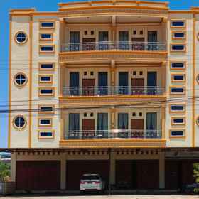 Exterior / Building 1 Khách sạn O Wisma Syariah Dian Near Pare-pare, Khách sạn Padang Indah Allepperengnge