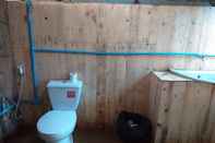 Toilet Kamar Doi PuMuen LAHU Homestay