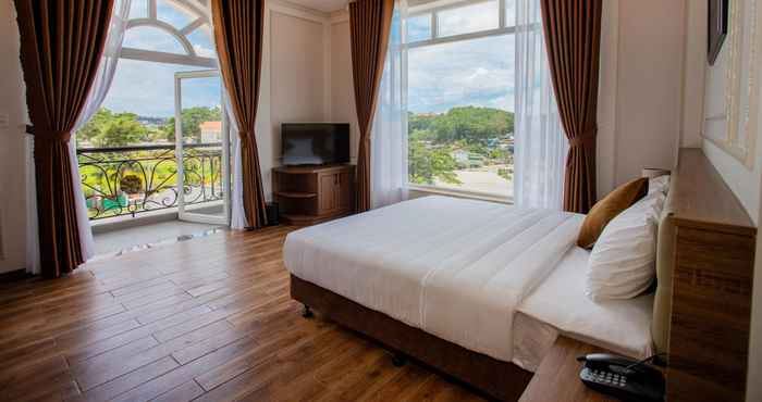 Phòng ngủ Pine View Hotel Dalat