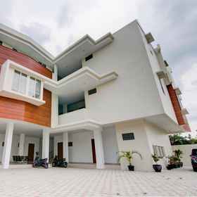 Exterior / Building 1 Hotel O Sartika Gh Syariah, Hotel Pekanbaru