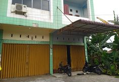 Exterior 3 Hotel O Andesta Guest House SyariahNearAgrowisata Sungai Pinang Agro Nadin