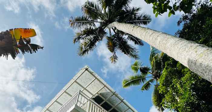 Exterior Famvida Villa Ubud