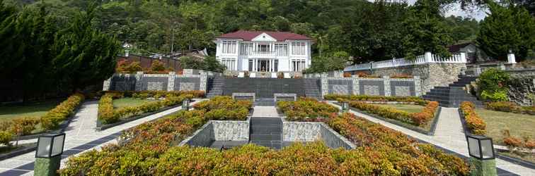 Lobby Toba Retreat Mansion & Villas