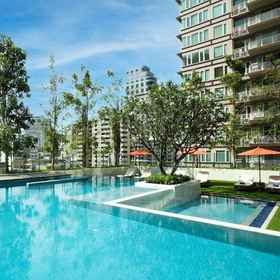 Swimming Pool 1 SILQ Hotel and Residence Sukhumvit 24, Bangkok Hotels