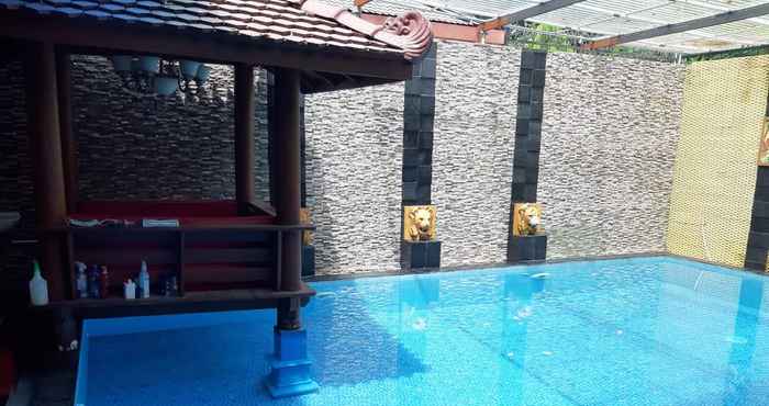 Kolam Renang Villa Melati Residence