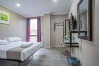 Kamar Tidur Hotel 28 Rapid