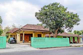 Exterior 4 SPOT ON 93199 Bunda Family Homestay Syariah