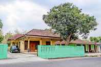 Exterior SPOT ON 93199 Bunda Family Homestay Syariah