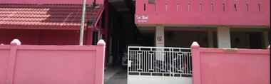 Bangunan 2 OYO 93207 Merah House