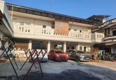 外観 5 OYO Life 93160 Kost Jenny Karawang