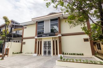 Bên ngoài 4 OYO Life 2735 Graha Nirwana