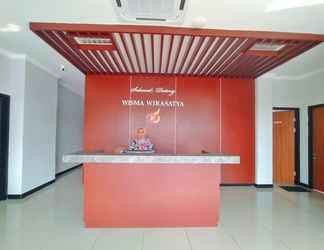 Lobby 2 Urbanview Wisma Wirasatya Akpol Semarang by RedDoorz