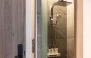 In-room Bathroom 5 Ten six hundred Chao Phraya Bangkok by Preference