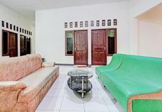Sảnh chờ 7 OYO 93208 Guest House Cemara 2