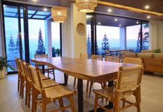 Restaurant 3 Sunrise City View Villa 9 bedrooms with a heated private pool