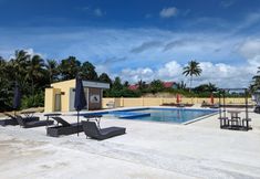 Swimming Pool 7 Hotel Apex Dobo