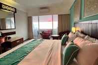 Bedroom Kuta One Party Hotel 