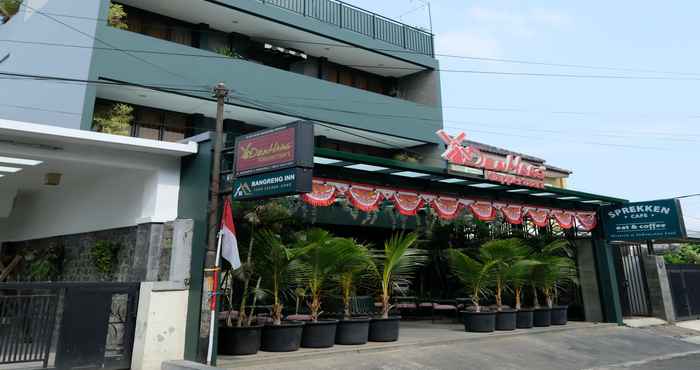 Luar Bangunan Bangreng Inn Hotel