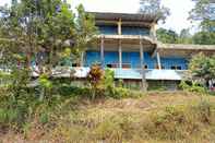 Bangunan OYO 93241 Hotel Puri Azzura Danau Ranau