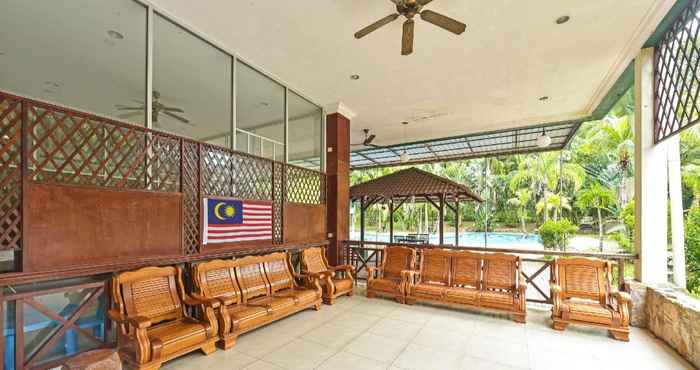 Common Space Teluk Batik Holiday Apartment