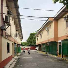 Exterior / Building 1 OYO 1026 Evita Hotel Bacoor, Hotel Las Piñas–Parañaque Critical Habitat and Ecotourism Area