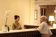 Lobby Loman Park Hotel Yogyakarta